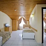 Armas Hotel 4*