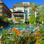 Hotel Armas 4*
