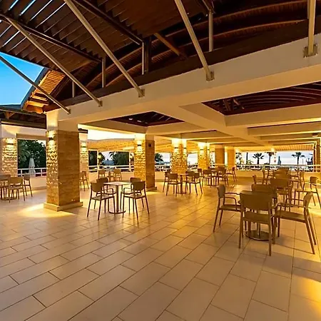Armas Otel Kemer