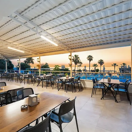 Armas Otel 4*